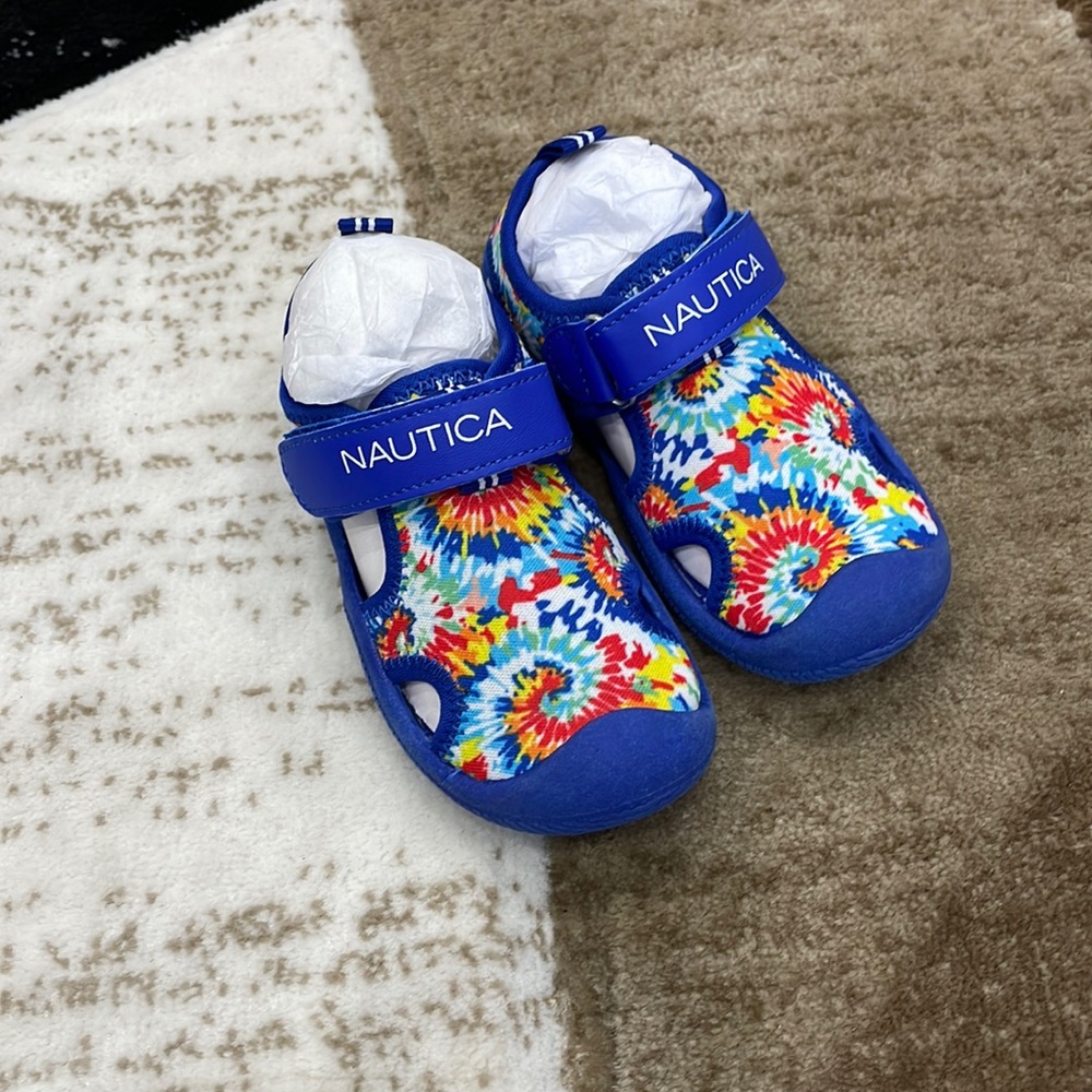 Nautica water shoes sandals
